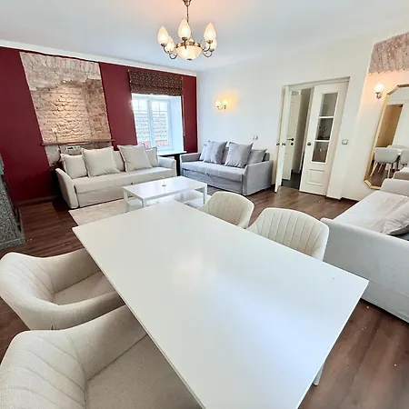 Pilies8 Luxury Apartment